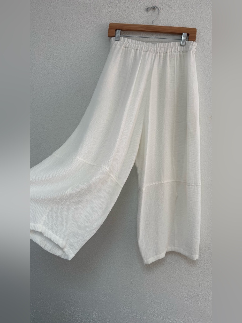 Flowy Wide-Leg White Gauze Pants